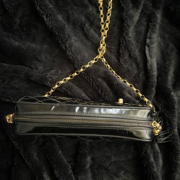 Vintage Chanel camera bag in patent leather - Picture 4 of 14